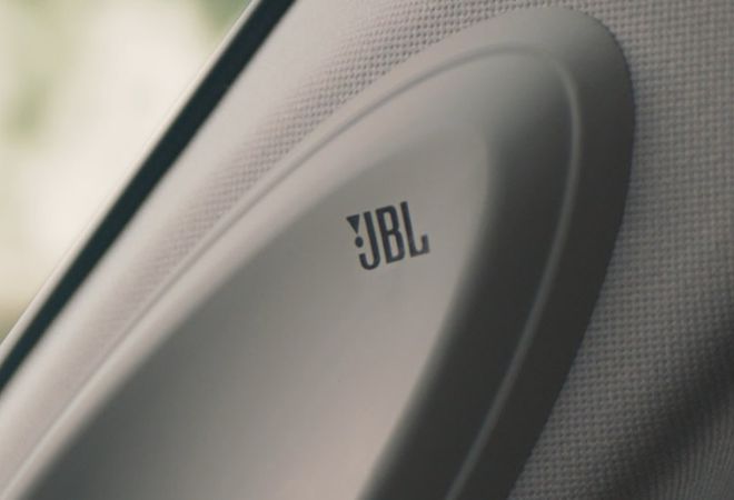 Toyota Highlander Hybrid 2021 Аудиосистема JBL класса Hi-Fi. Авто Премиум Груп