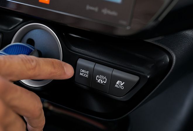 Toyota Prius Prime 2021 Универсальные режимы движения. Авто Премиум Груп