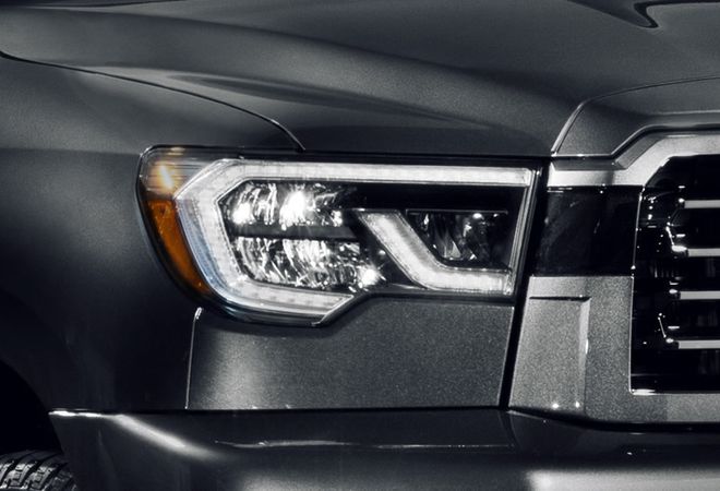 Toyota Sequoia 2021 Светодиодные фары, «дневные ходовые огни» и противотуманки. Авто Премиум Груп
