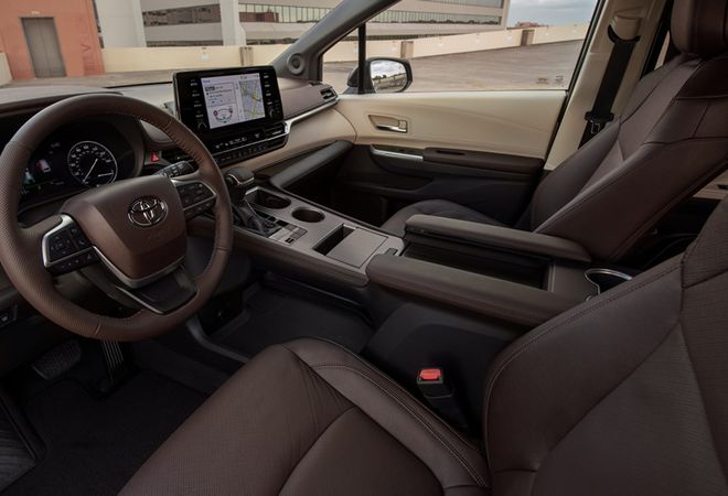 Toyota Sienna 2022 Передние кресла с вентиляцией и подогревом. Авто Премиум Груп