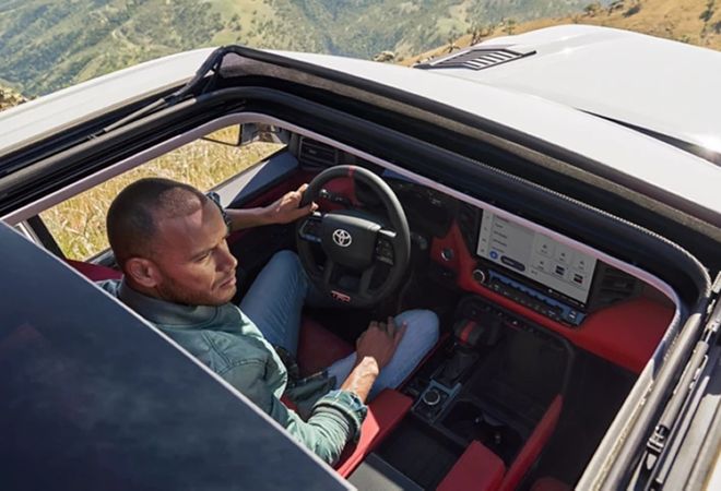 Toyota Tundra 2026 Панорамная крыша. Авто Премиум Груп