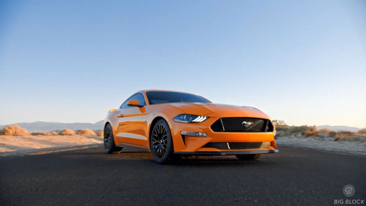 Стремительный 450-сильный Ford Mustang® GT PREMIUM