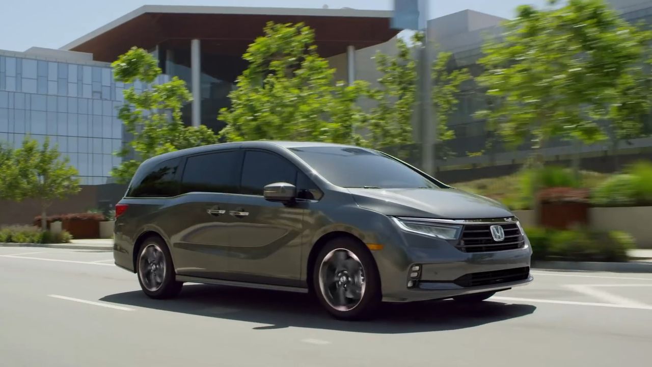 Honda Odyssey - самый популярный минивэн в Америке!