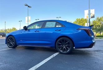 Cadillac CT4 2026