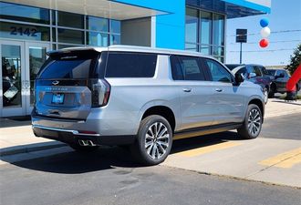 Chevrolet Suburban 2025