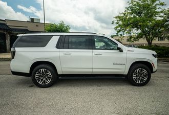 Chevrolet Suburban 2025