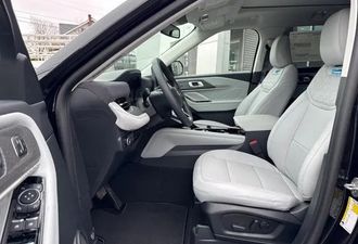 Ford Explorer 2025