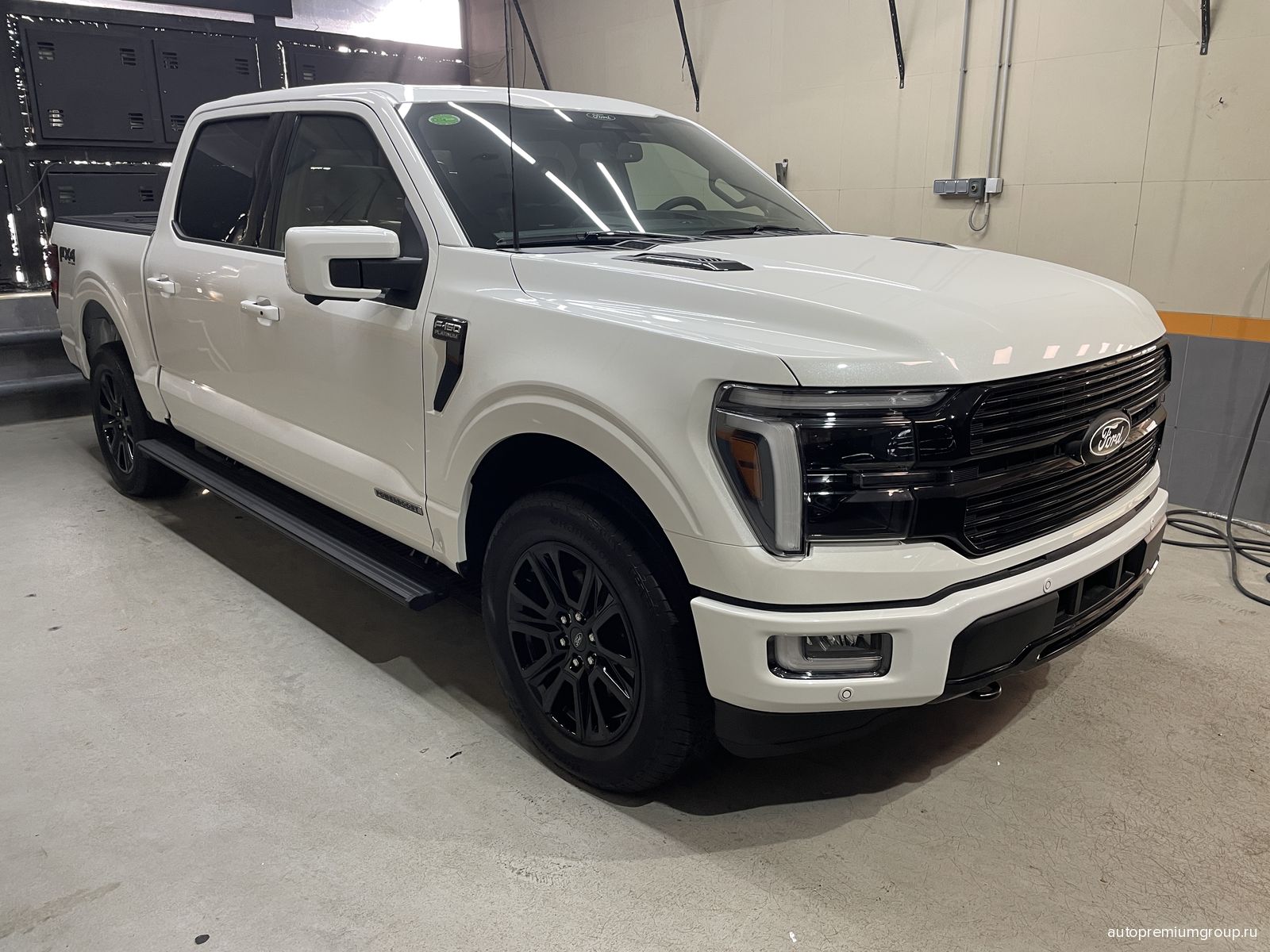 Ford F150 Platinum 2024 3.5 V6 PowerBoost™ Full Hybrid Бензин