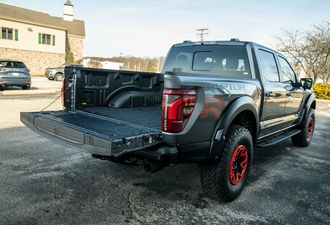 Ford F-150 Raptor R 2025