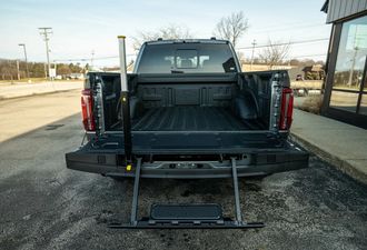 Ford F-150 Raptor R 2025
