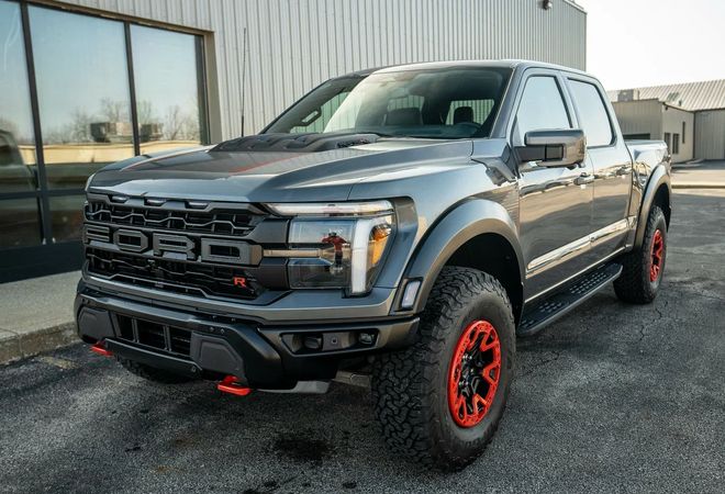 Ford F-150 Raptor R  2025