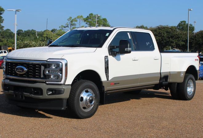 Ford F-350 King Ranch 2025