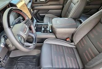 GMC Yukon 2025