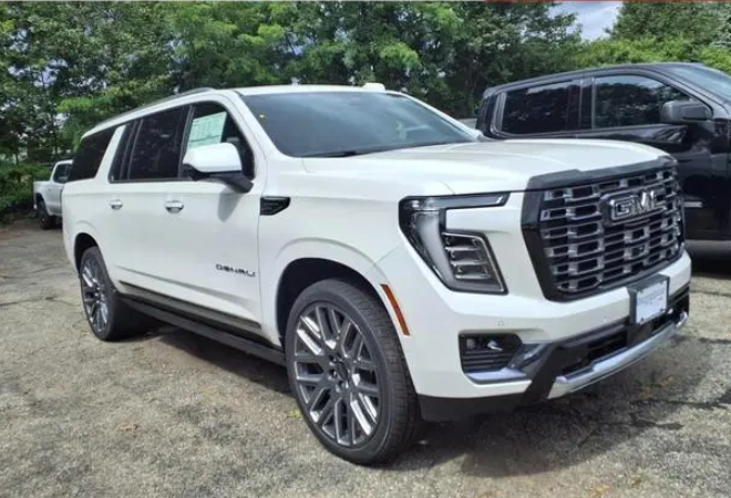 GMC Yukon Denali Ultimate XL 2025
