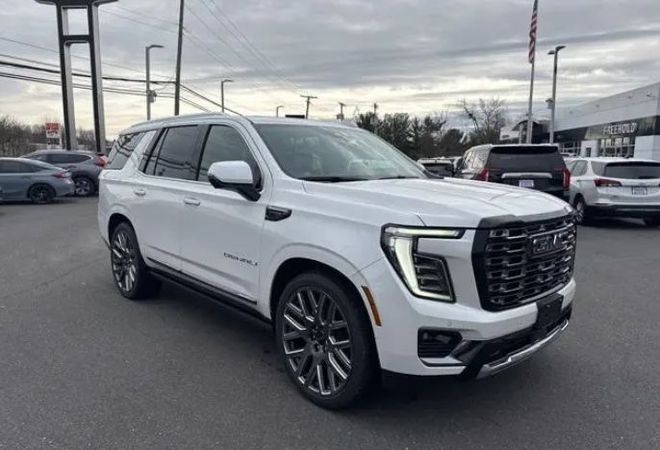 GMC Yukon Denali Ultimate 2025