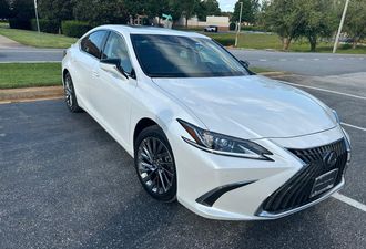 Lexus ES 2025