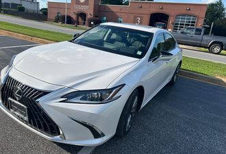 Lexus ES 2025