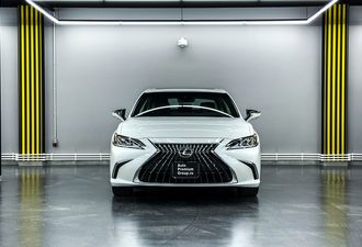 Lexus ES 2025