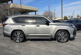 Lexus LX 2025