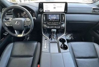 Lexus LX 2025