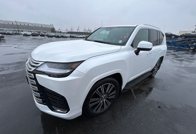 Lexus LX 700h Luxury 2025