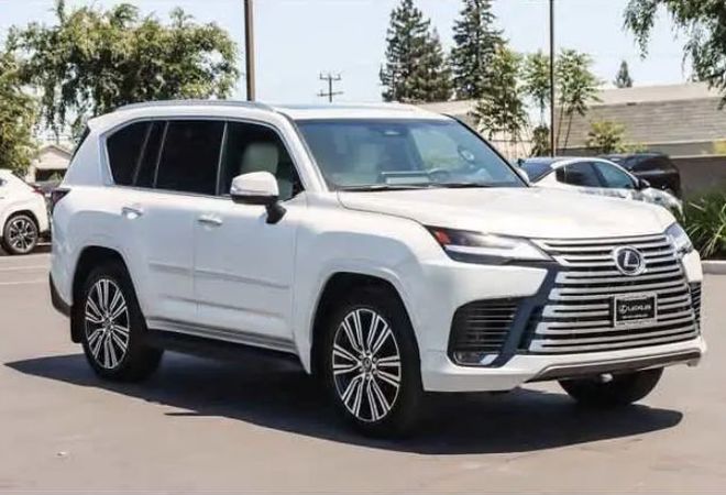 Lexus LX 700h Luxury 2025