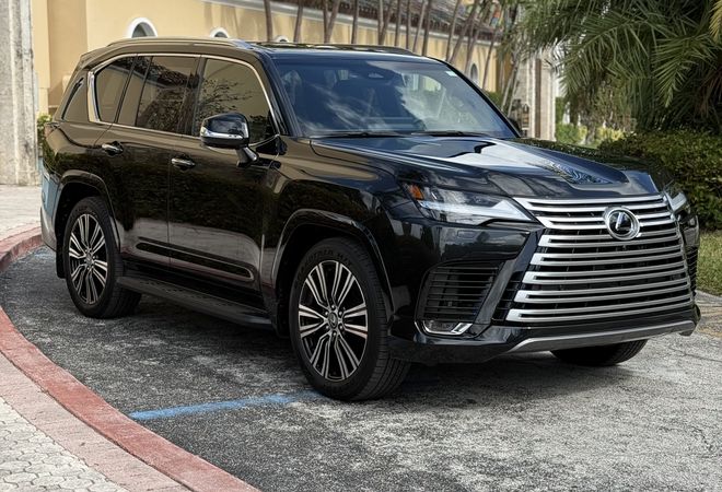 Lexus LX 600 Luxury 2025