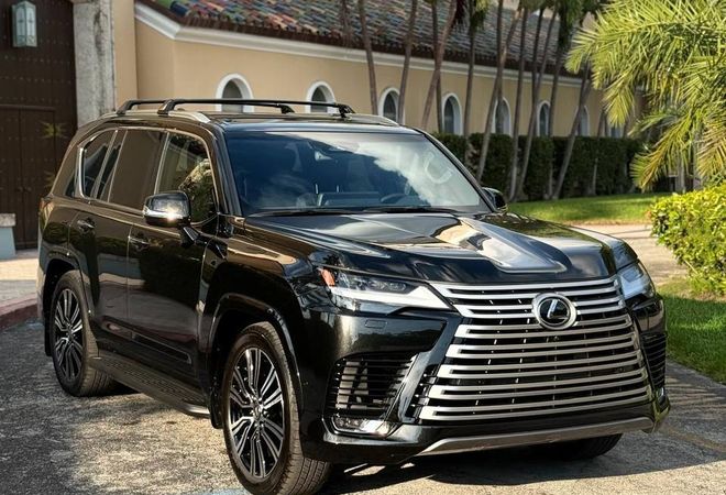 Lexus LX 700h Luxury 2025