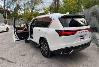 Lexus LX 2025