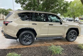 Lexus LX 2025