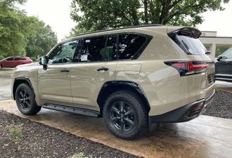 Lexus LX 2025