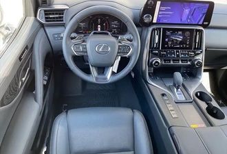 Lexus LX 2025