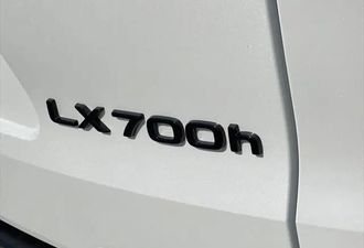 Lexus LX 2025