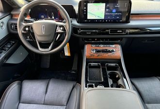 Lincoln Aviator 2025