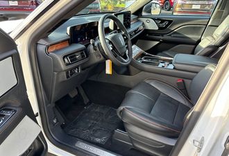Lincoln Aviator 2025