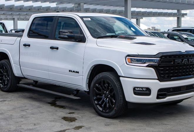 RAM 1500 Limited Night Edition 2026