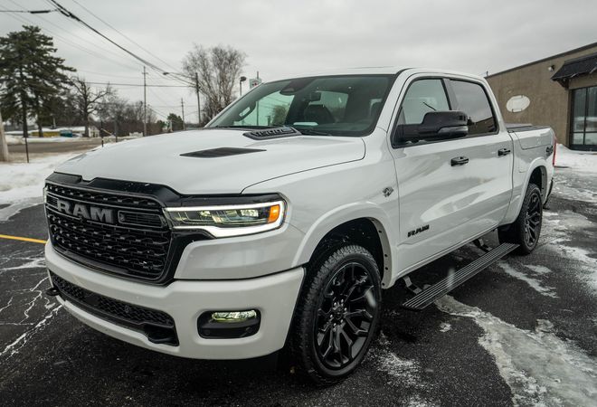 RAM 1500 Limited Night Edition 2026