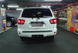 Toyota Sequoia 2020