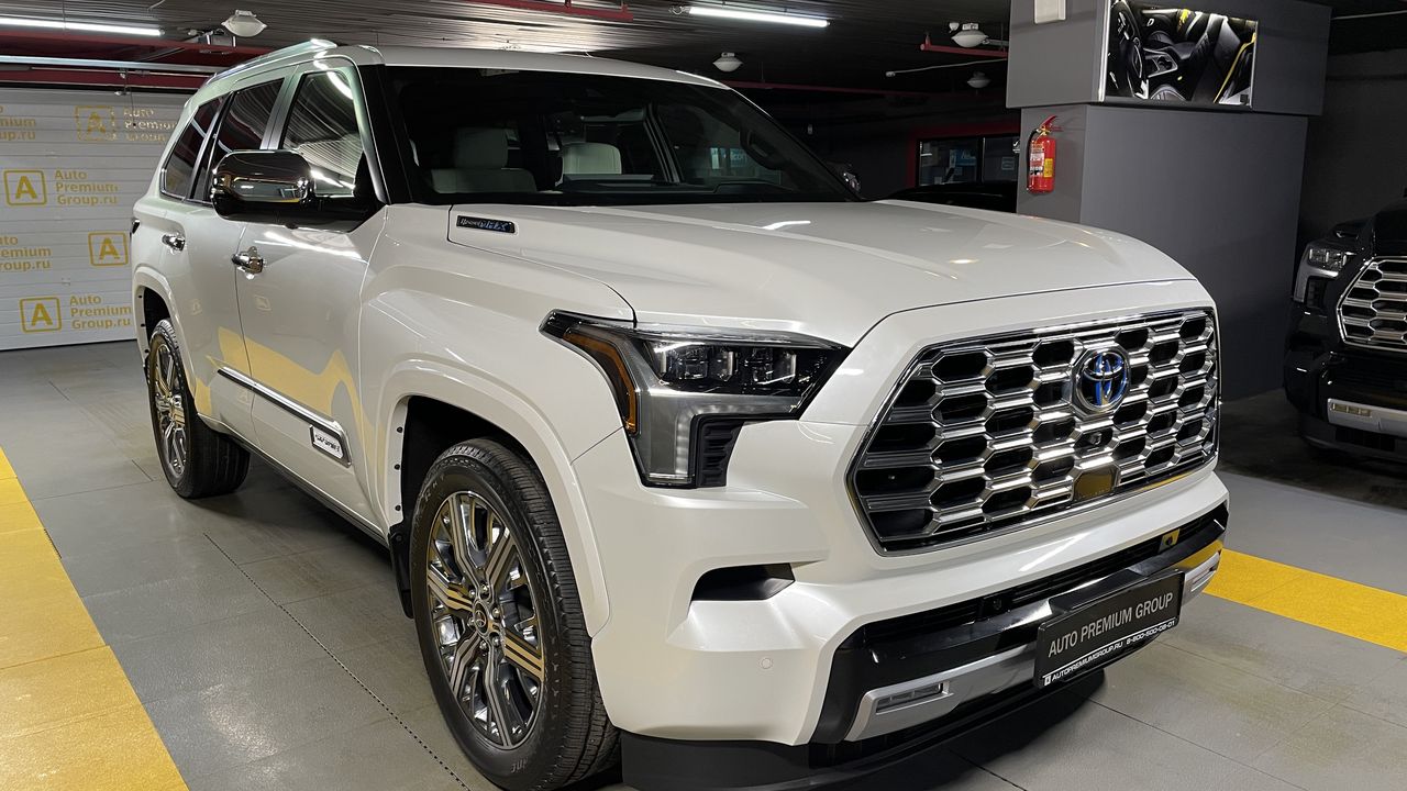 Toyota Sequoia Capstone 2023