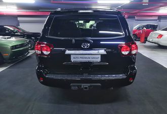 Toyota Sequoia Platinum