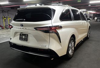 Toyota Sienna 2021