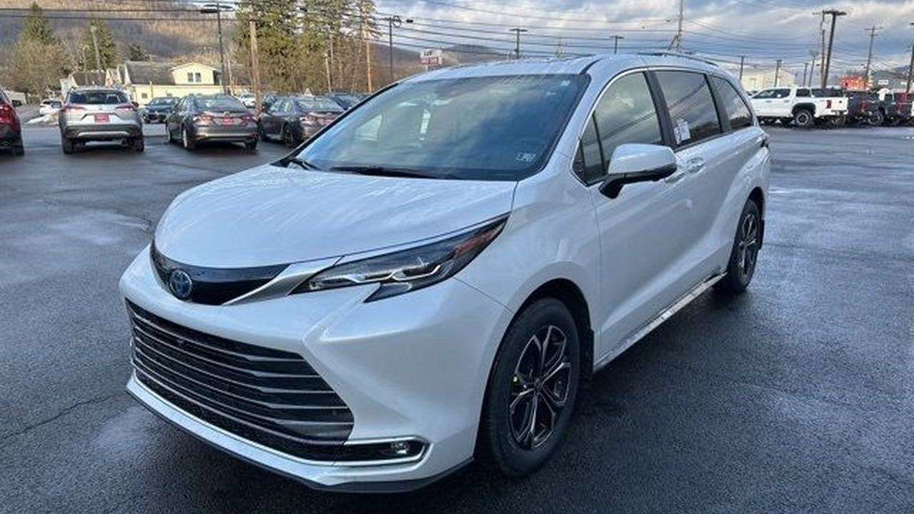 Toyota Sienna Platinum 2025