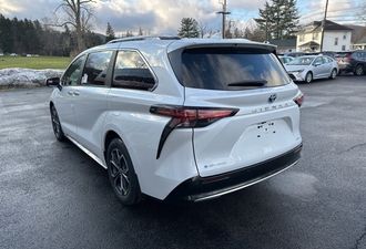 Toyota Sienna 2025