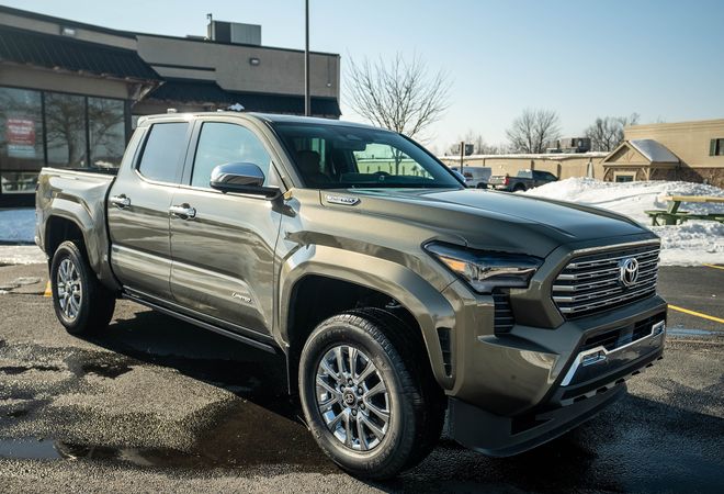 Toyota Tacoma Limited 2026