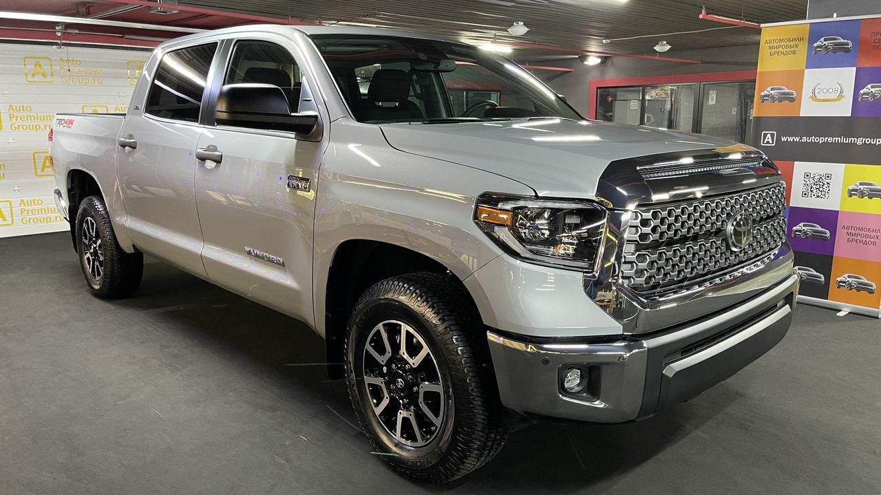 Toyota Tundra 2021 SR5