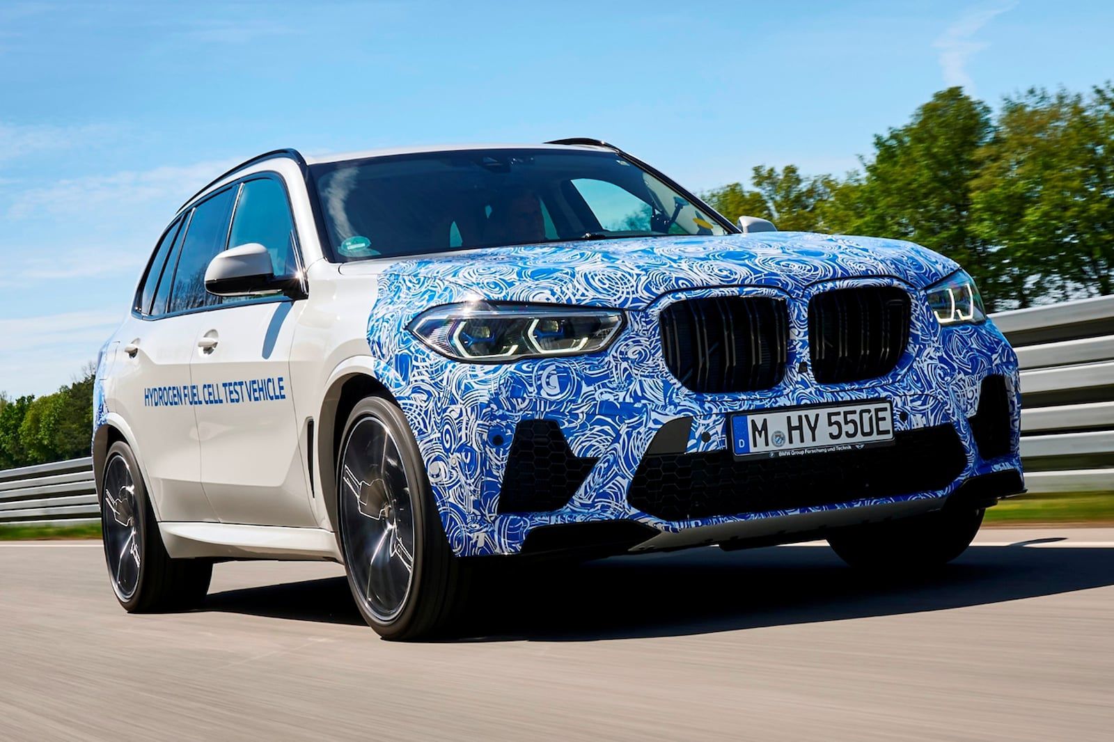 BMW планирует выпустить полностью водородный автомобиль до 2030 года (foto: bmw)