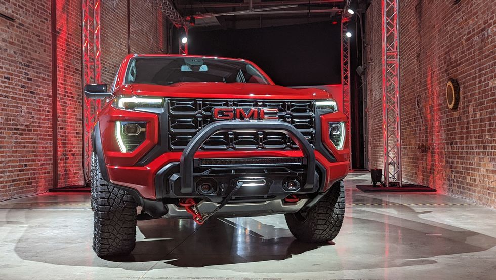 Топовый GMC Canyon AT4X стоит как Raptor! (foto: gmc)