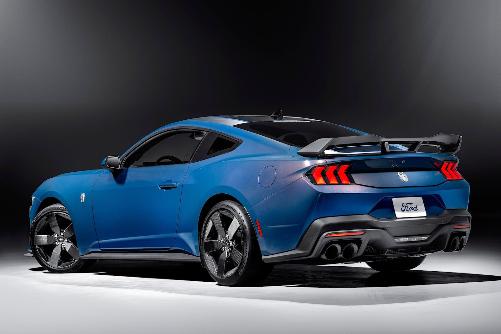 Ford Mustang Dark Horse 2024