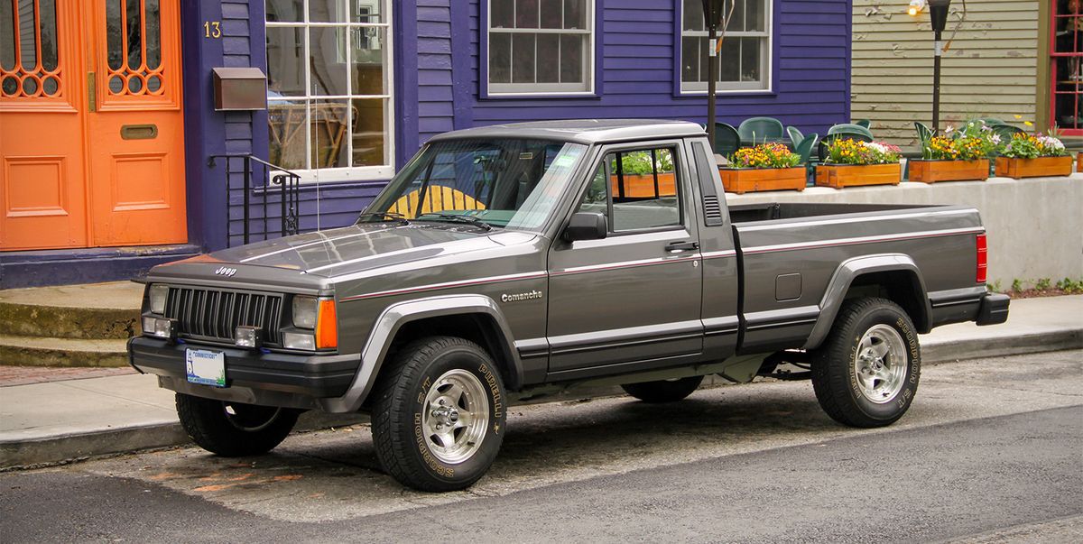 Jeep Comanche — среднеразмерный пикап, производимый американской компанией Chrysler (1984–2001)