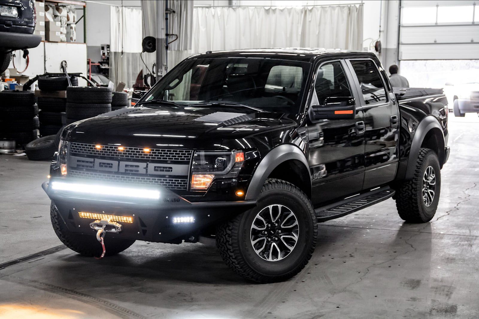 Ford Raptor черный